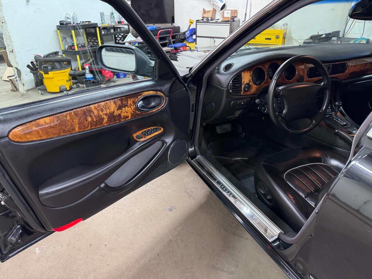2002 jaguar xj