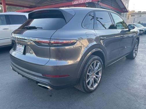 2019 porsche cayenne