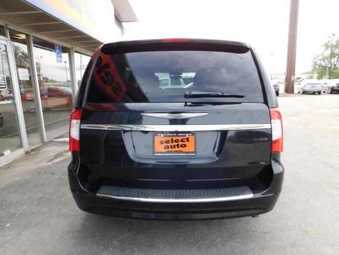 used 2011 chrysler town & country touring omaha, ne 68117 for sale in omaha, nebraska