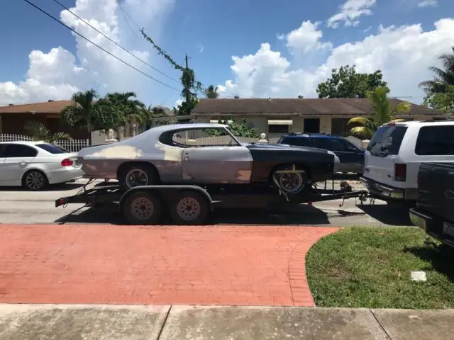 1970 pontiac gto -# matching 400 cu in -automatic asking $12.500 firm the engi
