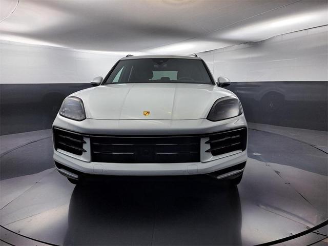 2024 porsche cayenne base