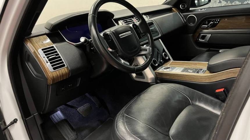 2018 land rover range rover base