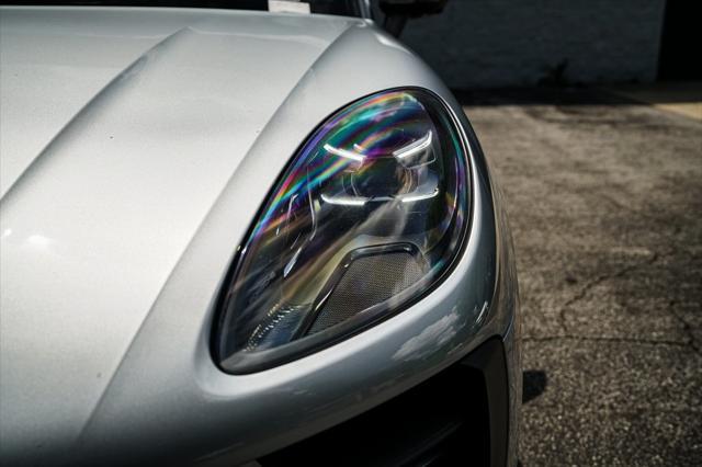 2021 porsche macan base