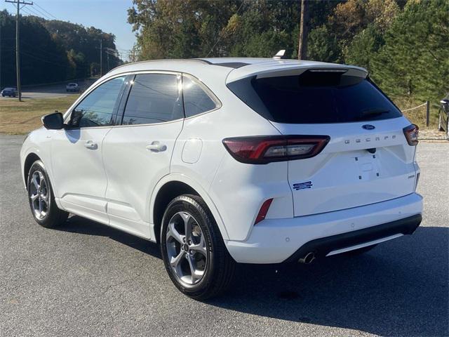 2023 ford escape st-line select