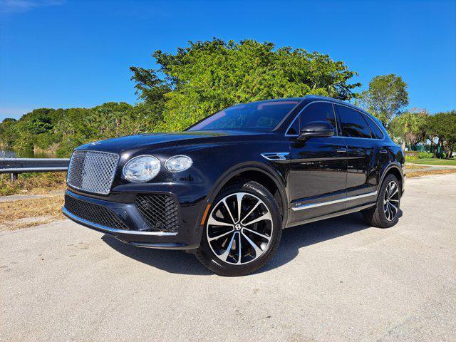 2022 bentley bentayga v8