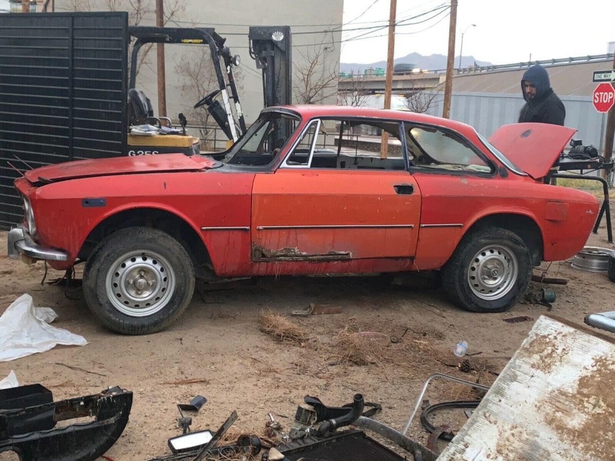 1974 alfa romeo coupe gtv 2000 w/air conditioning west texas barn find project