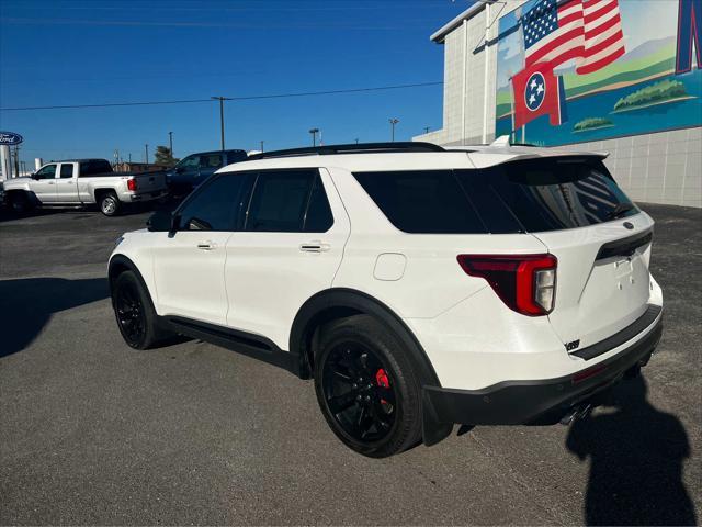 2022 ford explorer st