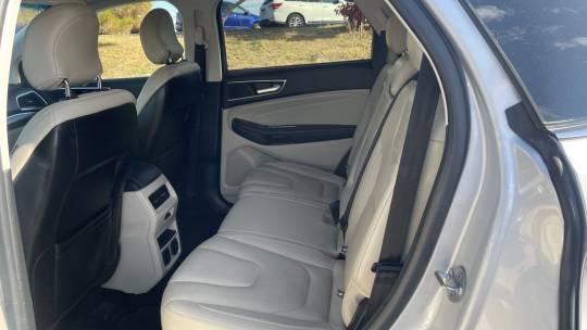 2017 Ford Edge