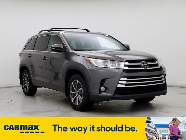2017 toyota highlander xle