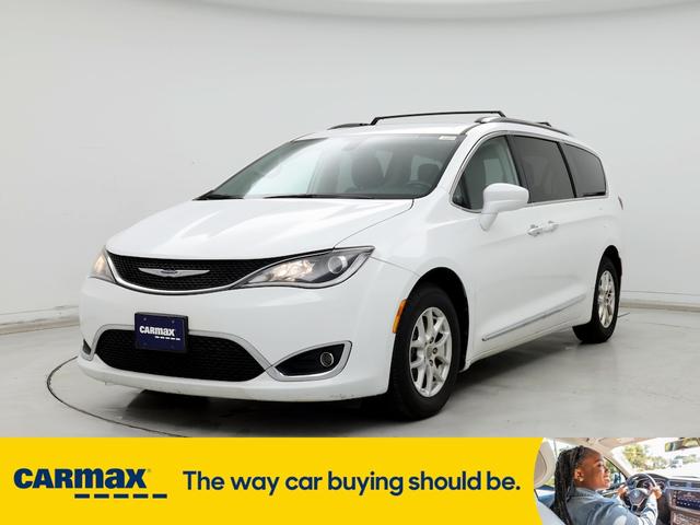 2020 chrysler pacifica touring l