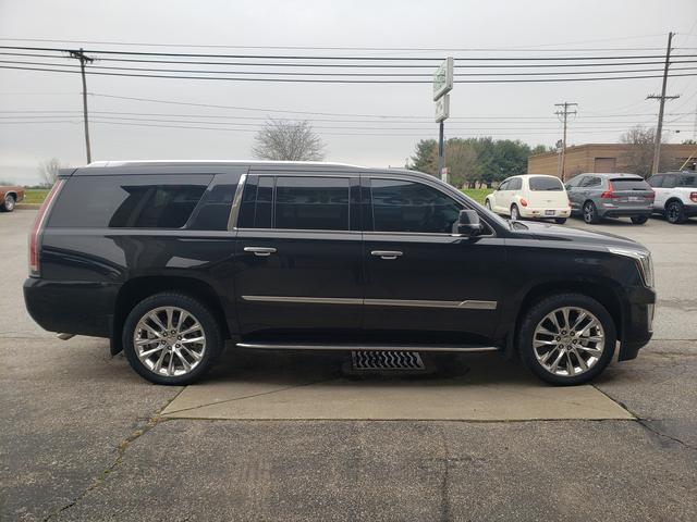 2019 cadillac escalade esv luxury