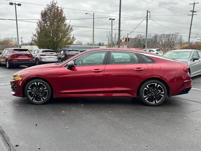 2022 kia k5 gt-line