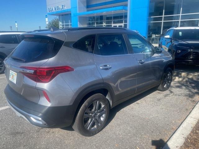 2023 kia seltos s