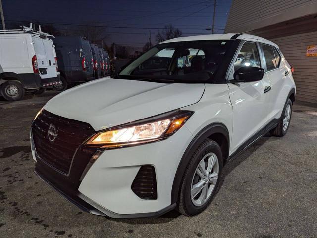 2022 nissan kicks s