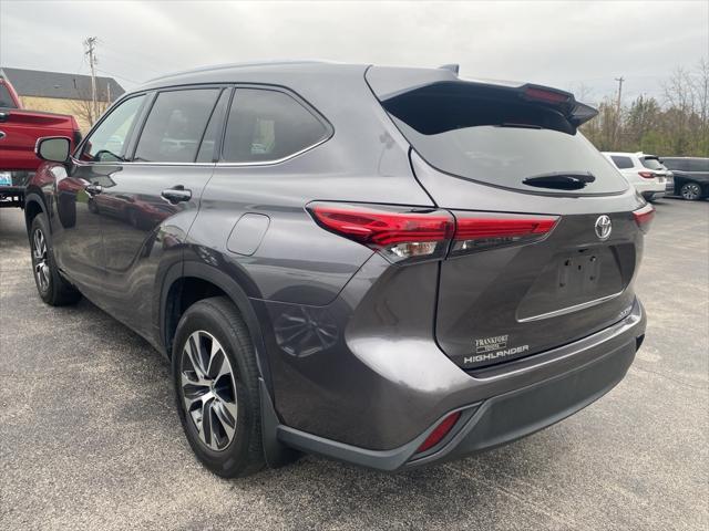 2021 toyota highlander xle