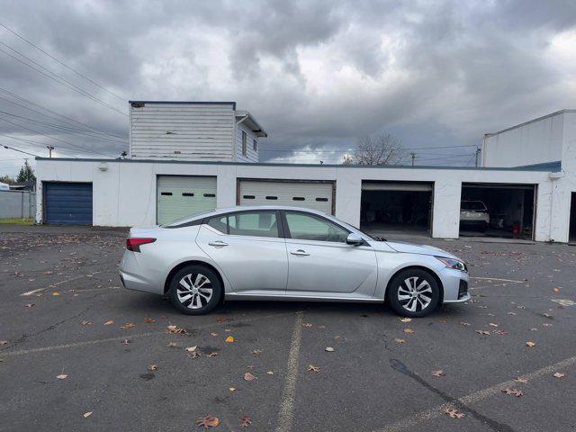 2023 nissan altima s fwd