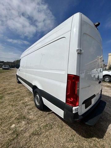 2022 mercedes-benz sprinter 2500 high roof