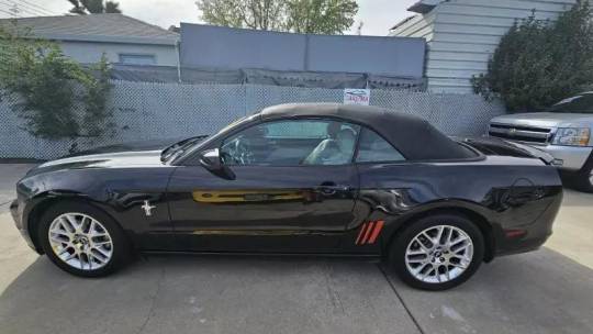 2014 ford mustang v6