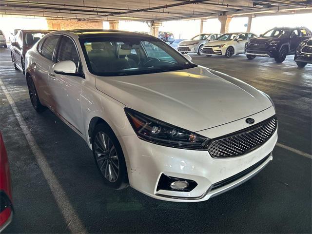 2017 kia cadenza premium