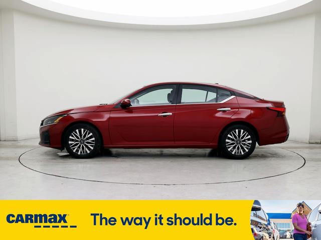 2023 nissan altima sv
