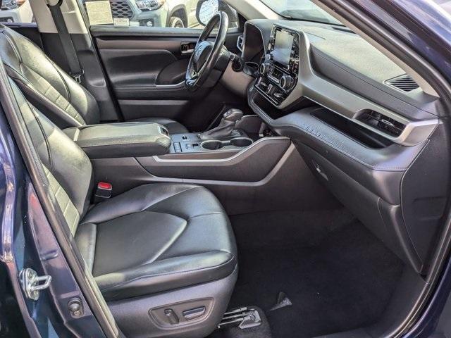 2021 toyota highlander xle