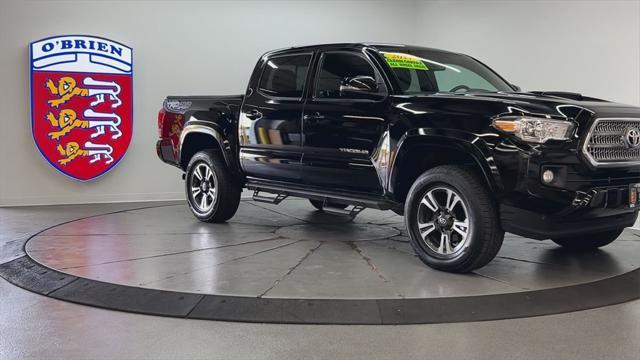 2017 toyota tacoma trd sport