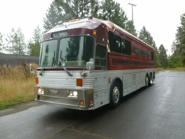1972 silver eagle ex b.j. thomas tour bus