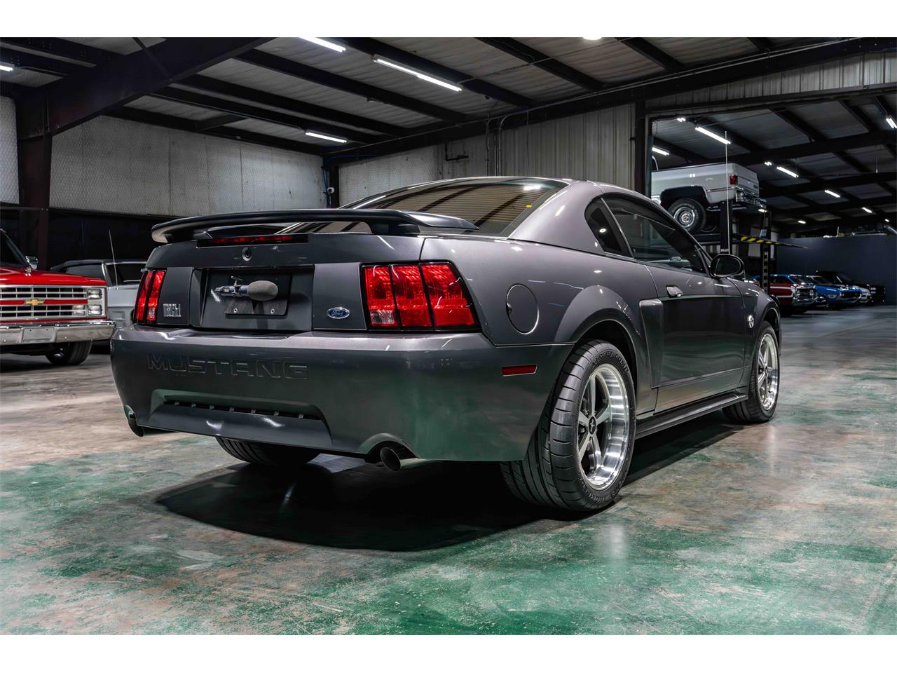 2004 ford mustang mach 1