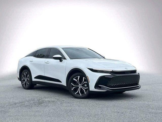 2025 toyota crown xle