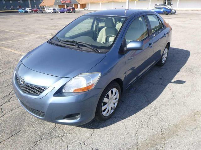 2010 toyota yaris base