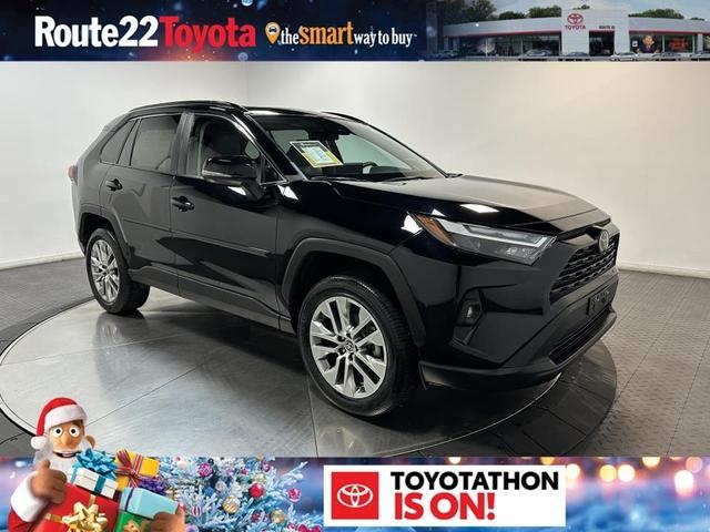 2022 toyota rav4 xle premium