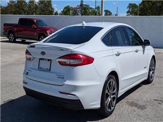 2019 Ford Fusion hybrid titanium