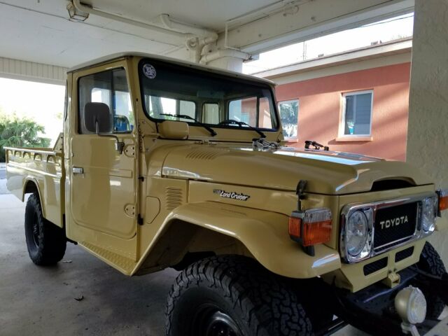 toyota landcruiser fj45