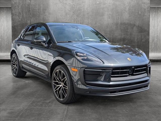 2024 porsche macan base