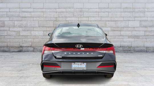 2024 Hyundai Elantra