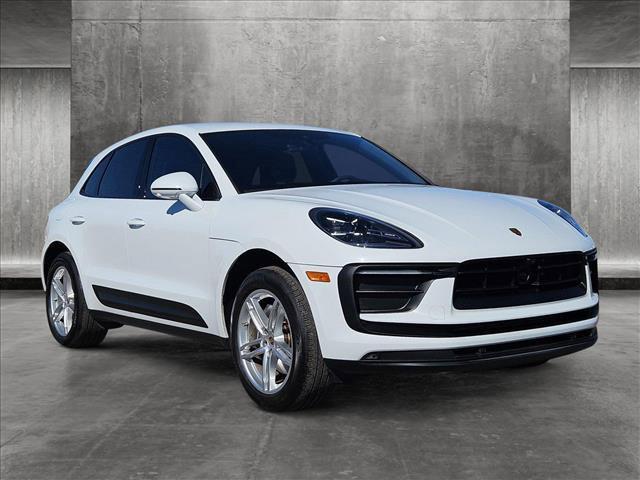 2023 porsche macan base