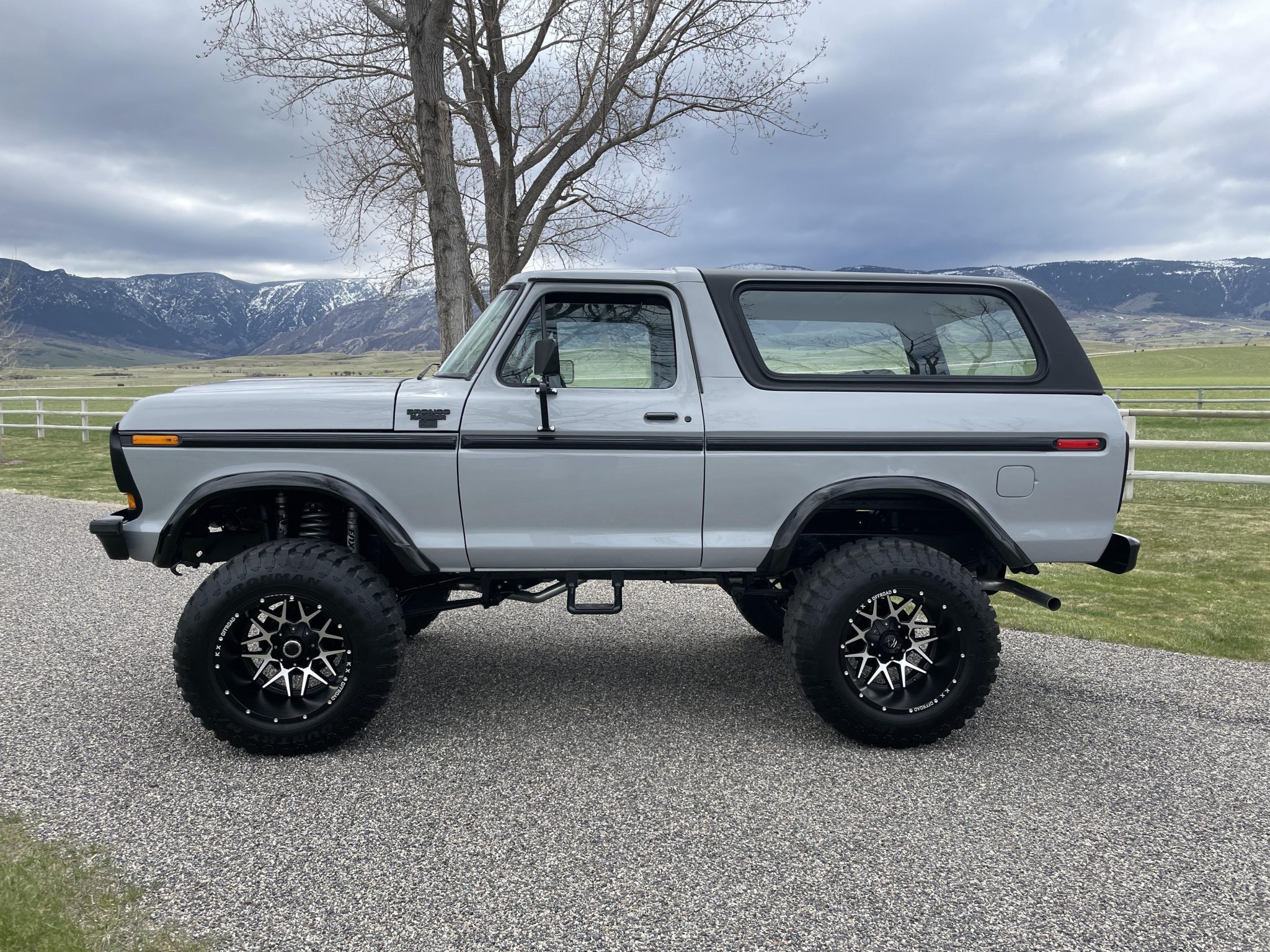 modified 1978 ford bronco