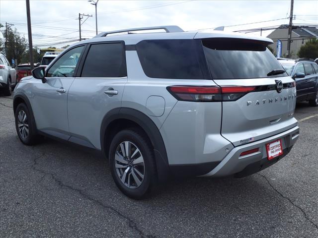 2022 nissan pathfinder sl 4wd