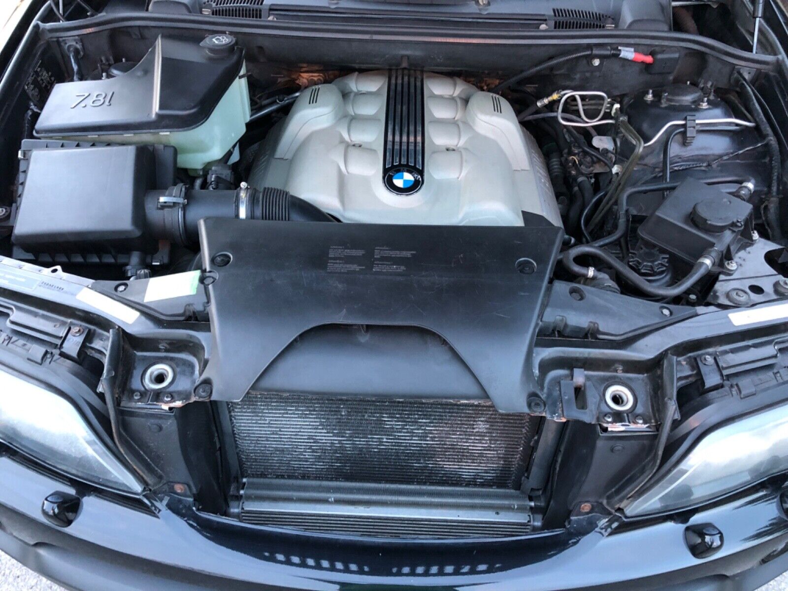 2005 bmw x5 4.8is sport/cold weather edition. 74500 miles. clean title!