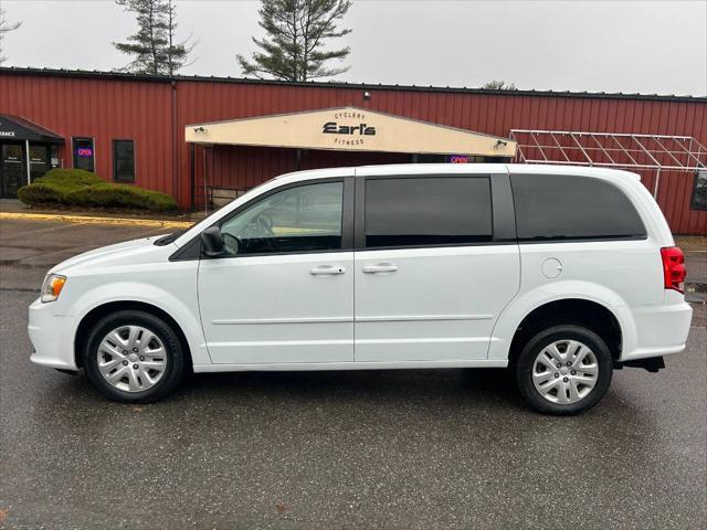 2017 dodge grand caravan se