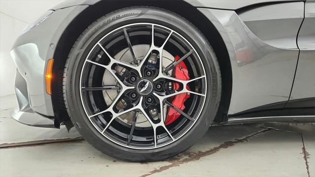 2021 aston martin vantage base