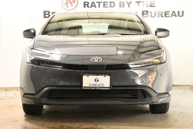 2023 toyota prius le