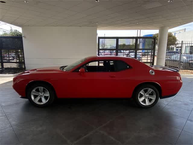 2023 dodge challenger sxt