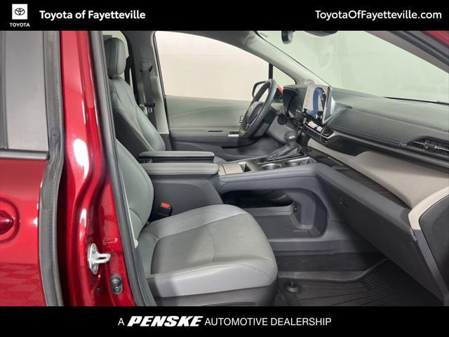2024 toyota sienna limited 7-passenger
