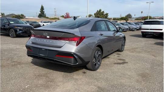 2025 Hyundai Elantra