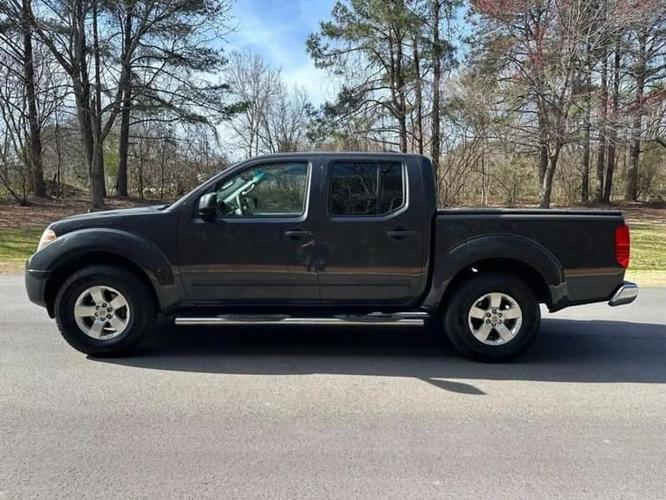 2012 nissan frontier crew cab sv pickup 4d 5 ft in raleigh, north carolina