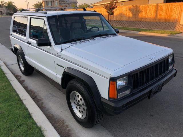 1992 jeep cherokee sport xj