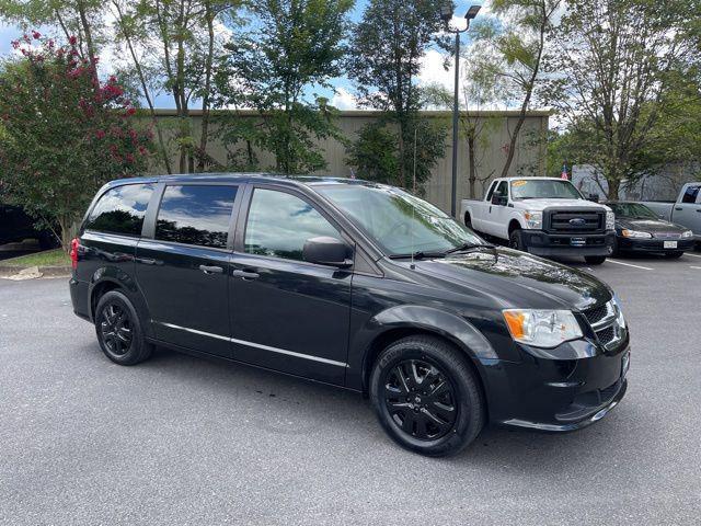 2019 dodge grand caravan se