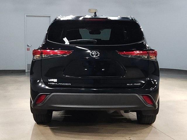 2023 toyota highlander xle