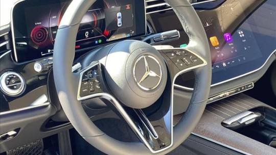 2025 Mercedes-Benz E-Class pinnacle